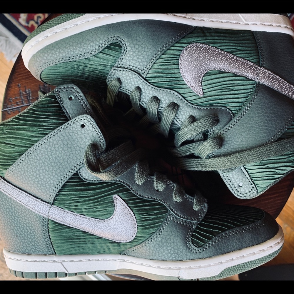 Nike Sky Hi Wedge size 9.5